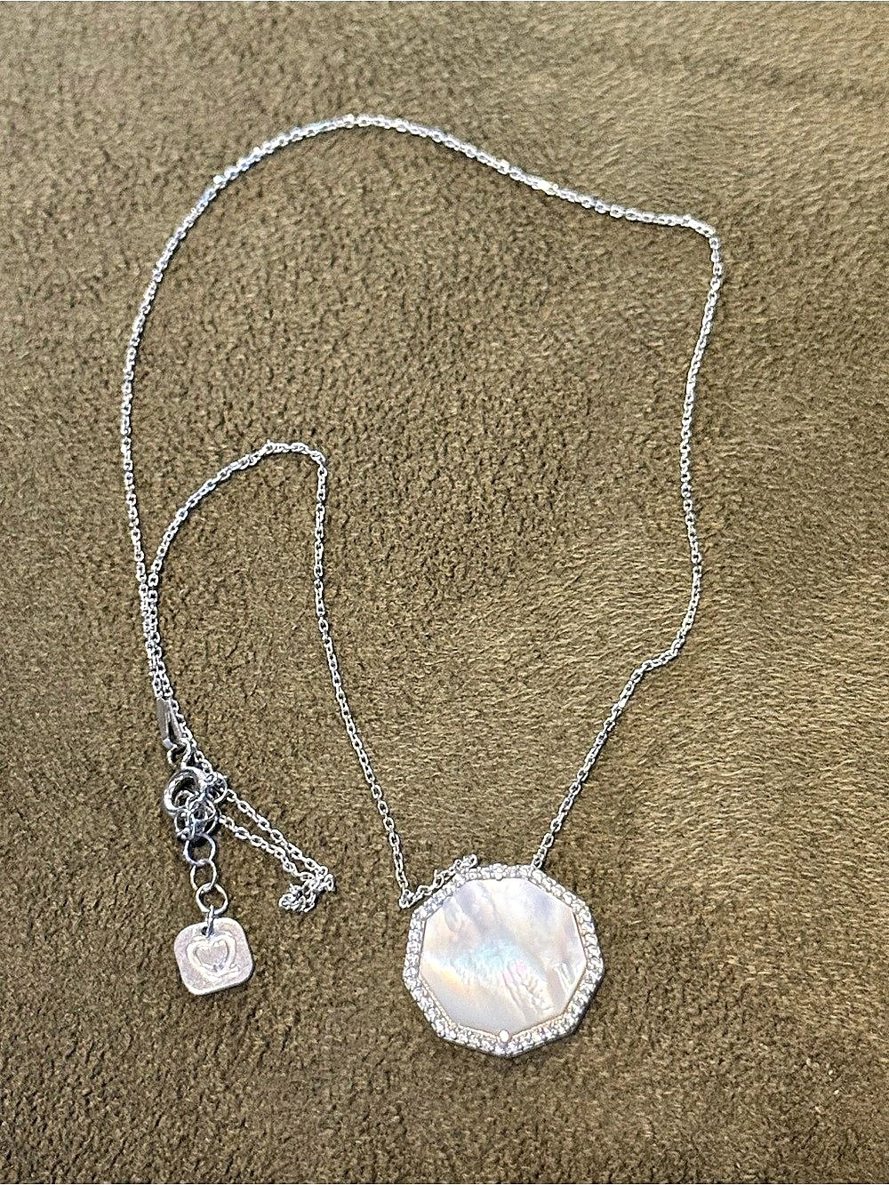 Kendra Scott Sterling Silver Mother of Pearl Pendant Necklace Octagon Halo 18–20